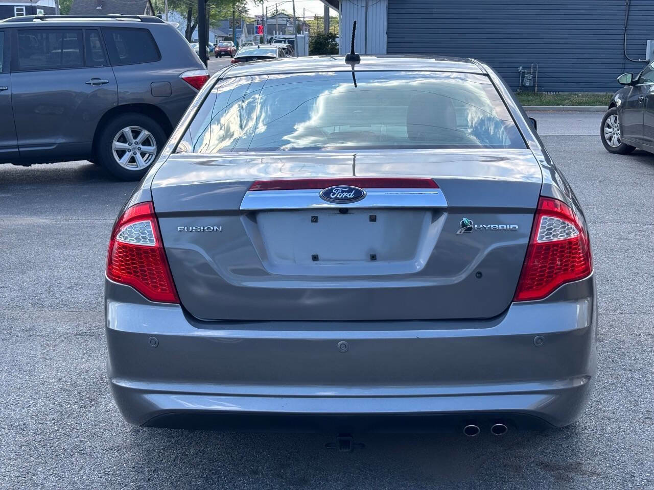Used 2010 Ford Fusion Hybrid FWD image 6