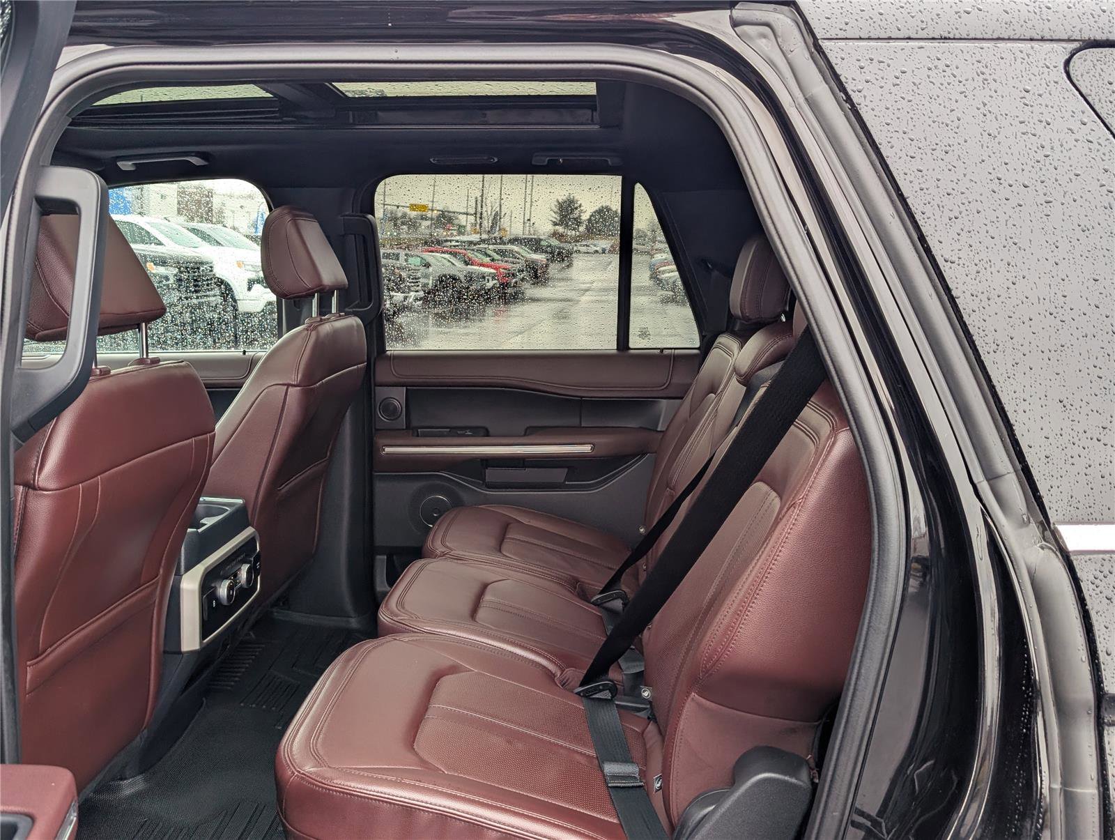 Used 2022 Ford Expedition Max Limited AWD/4WD image 16