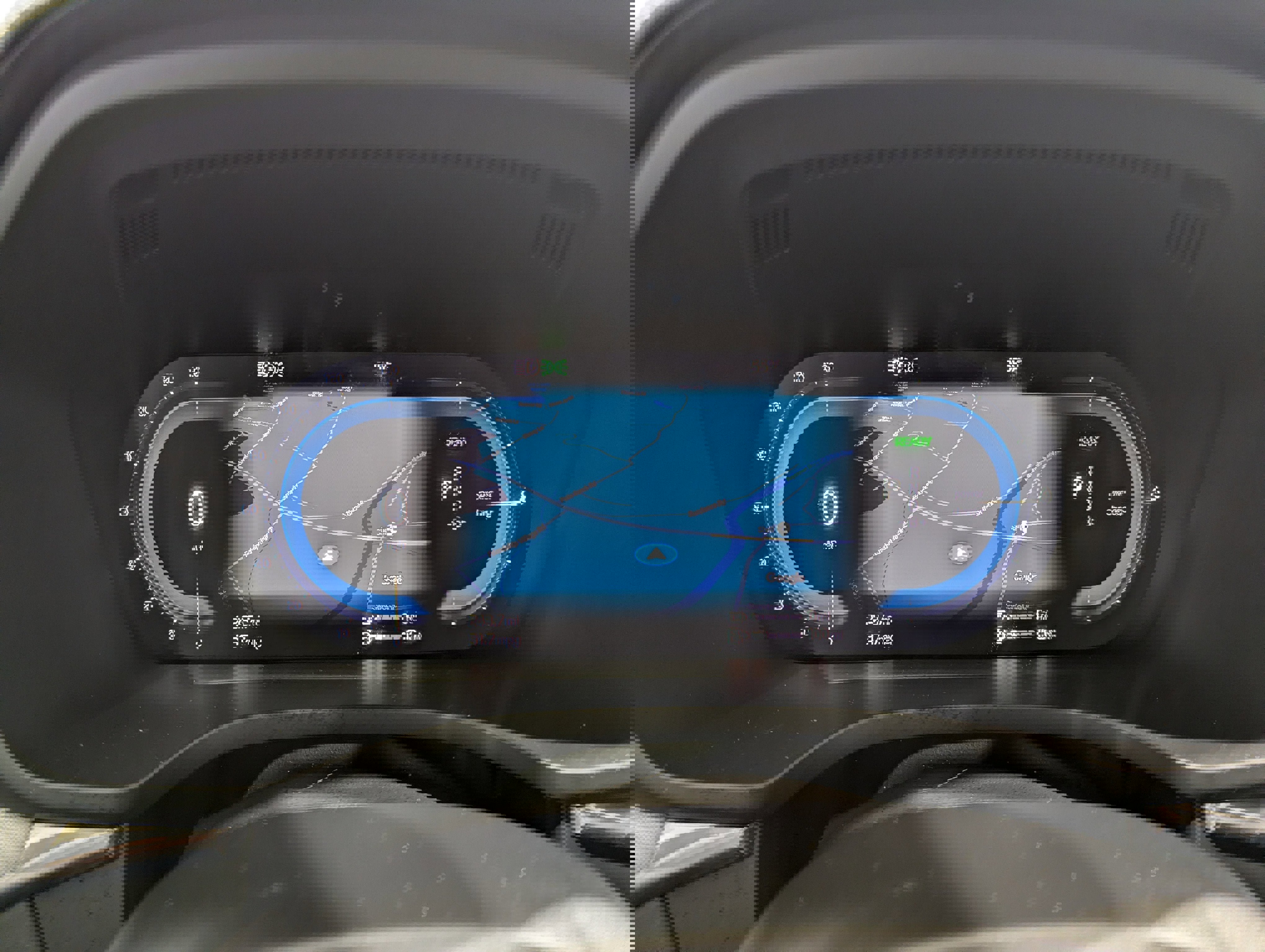 Used 2022 Volvo XC60 T8 R-Design w/ Climate Package image 17