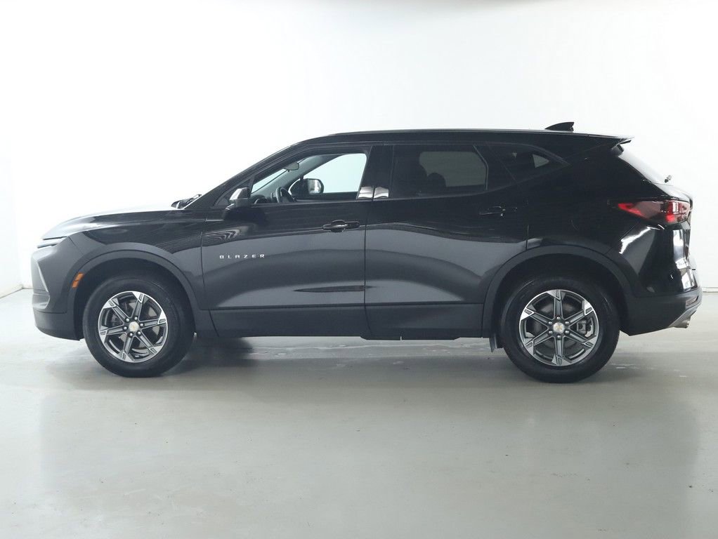 Used 2024 Chevrolet Blazer LT image 36