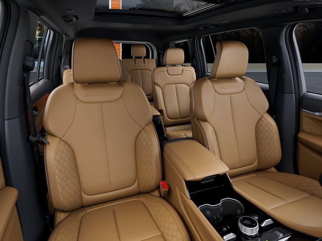 New 2026 Jeep Grand Cherokee L Summit w/ Obsidian Package AWD/4WD image 16
