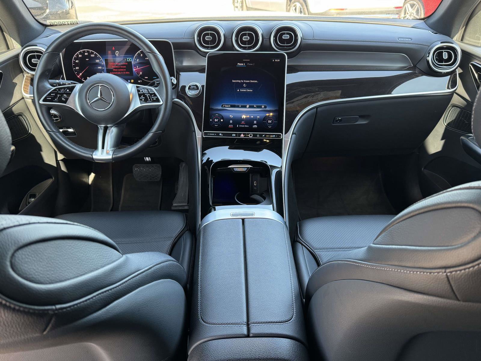 Used 2024 Mercedes-Benz GLC 300 4MATIC image 16