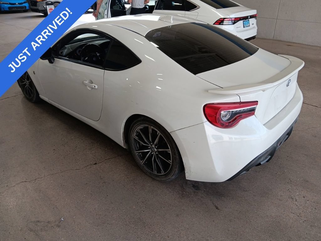Used 2019 Toyota 86 RWD image 4