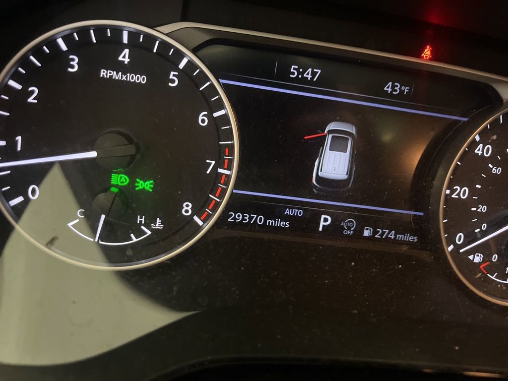 Used 2024 Nissan Pathfinder SL w/ SL Premium Package image 5