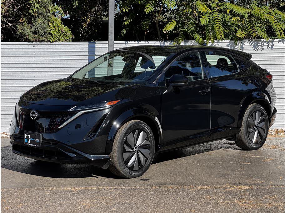 Used 2024 Nissan Ariya AWD image 8