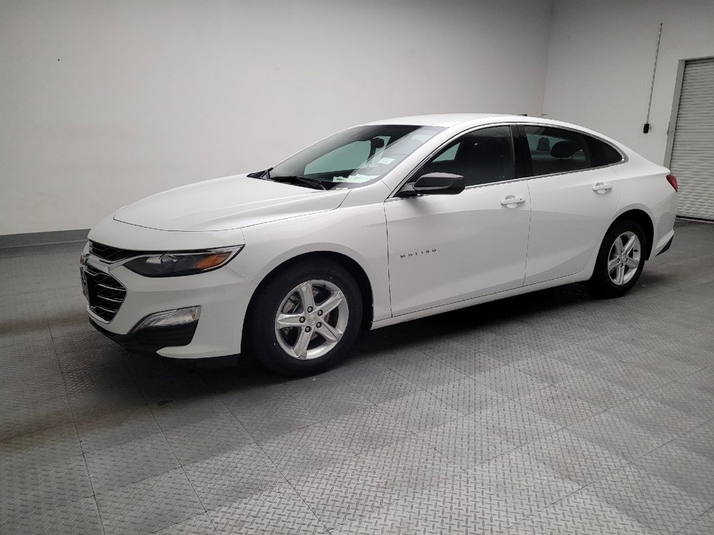 Used 2024 Chevrolet Malibu LS image 2