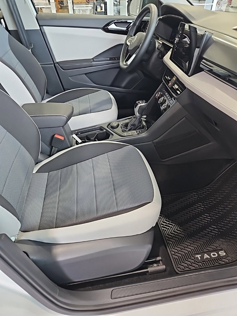 New 2026 Volkswagen Taos S image 13