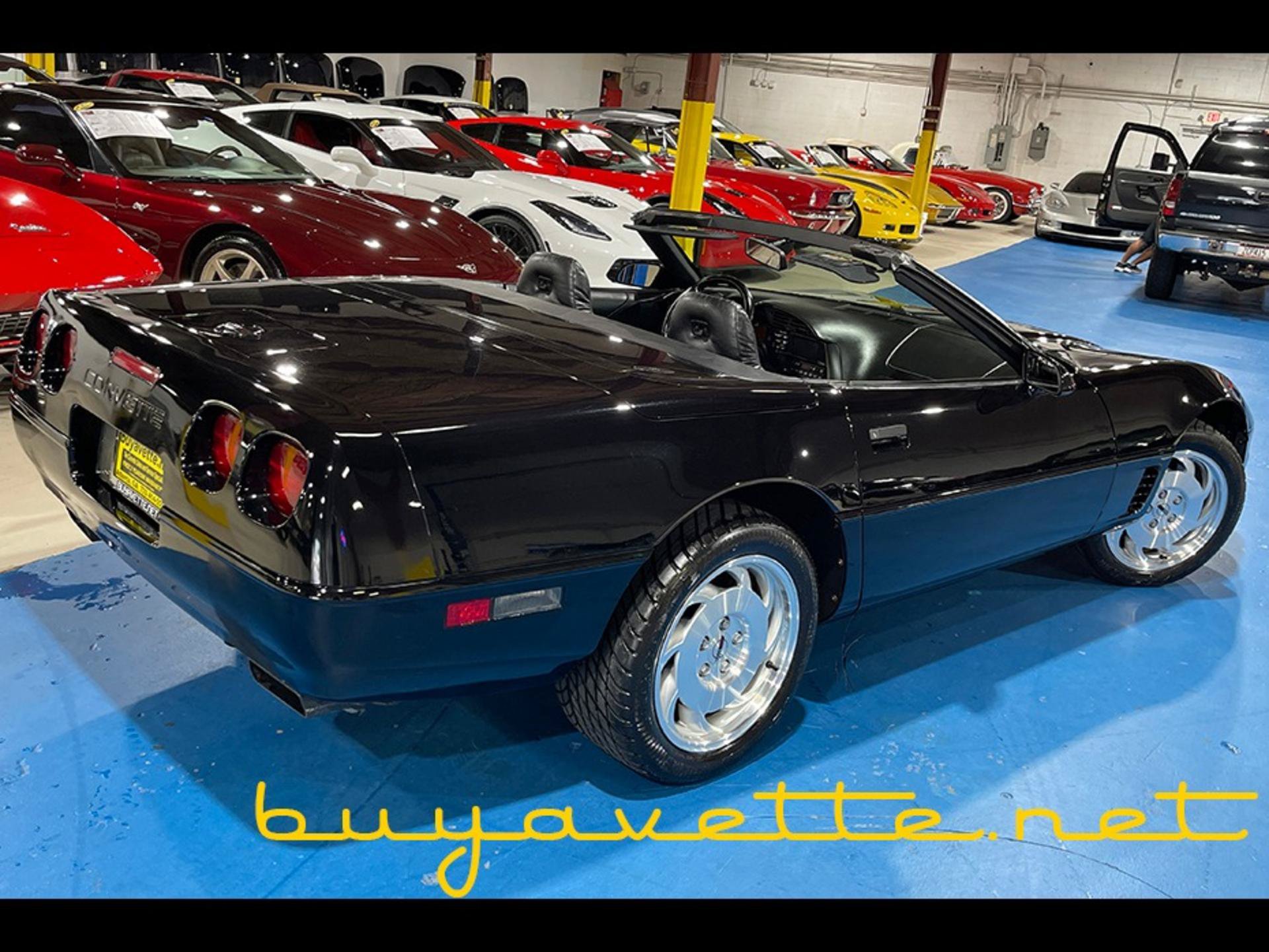 Used 1996 Chevrolet Corvette Convertible RWD image 4