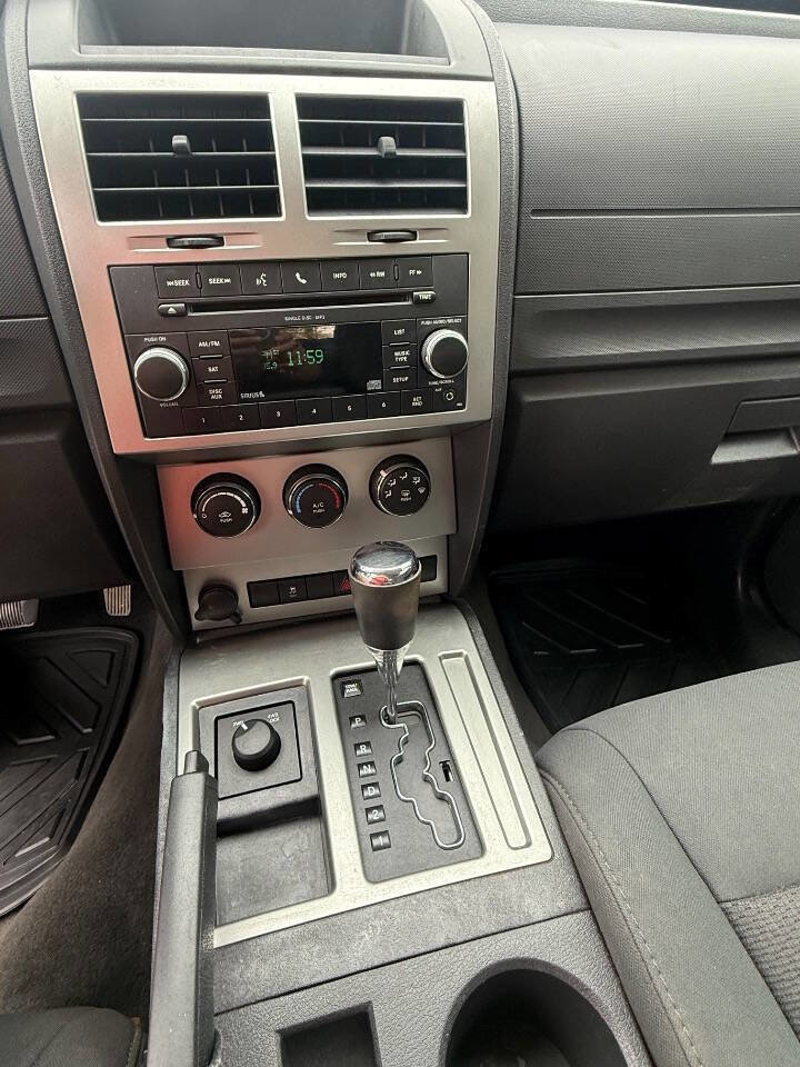 Used 2011 Dodge Nitro Heat w/ Popular Equipment Group AWD/4WD image 13