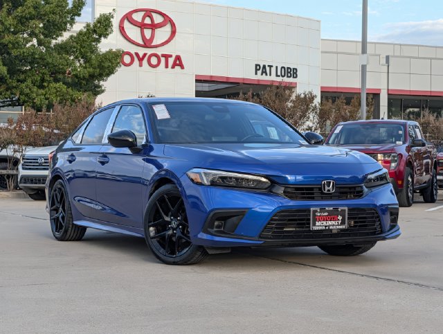 Used 2023 Honda Civic Sport image 2