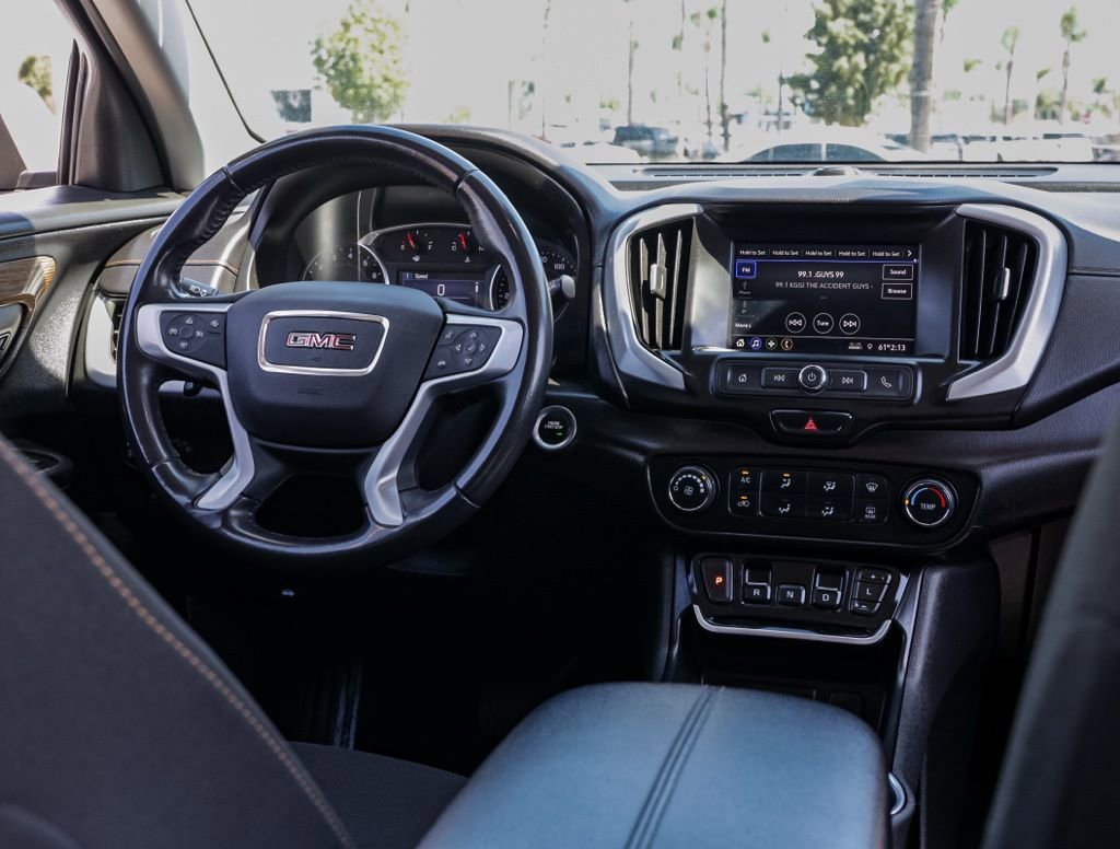 Used 2021 GMC Terrain SLE image 22