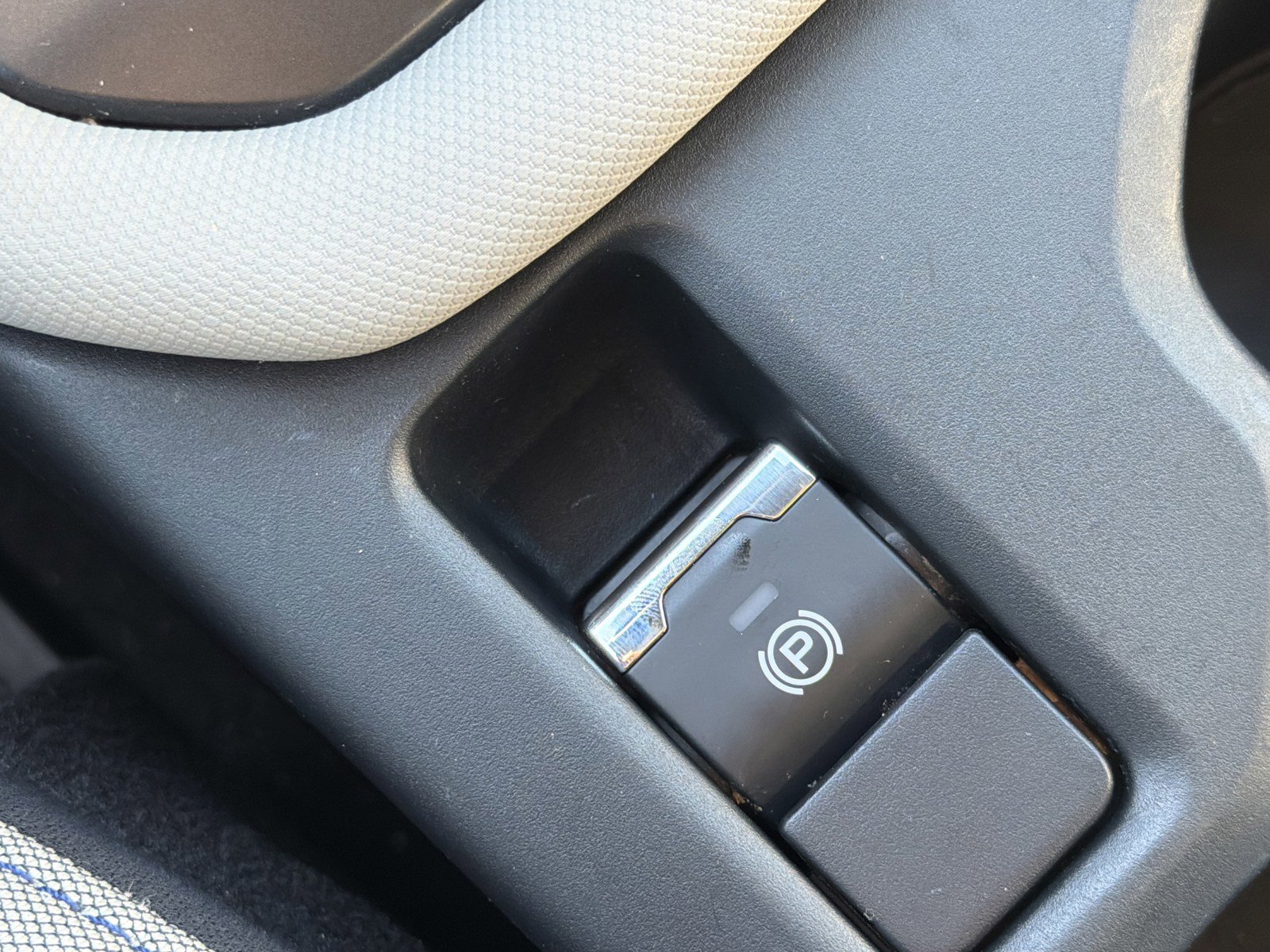 Certified 2025 Subaru Forester image 28