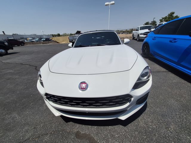 Used 2017 FIAT 124 Spider Lusso RWD image 2