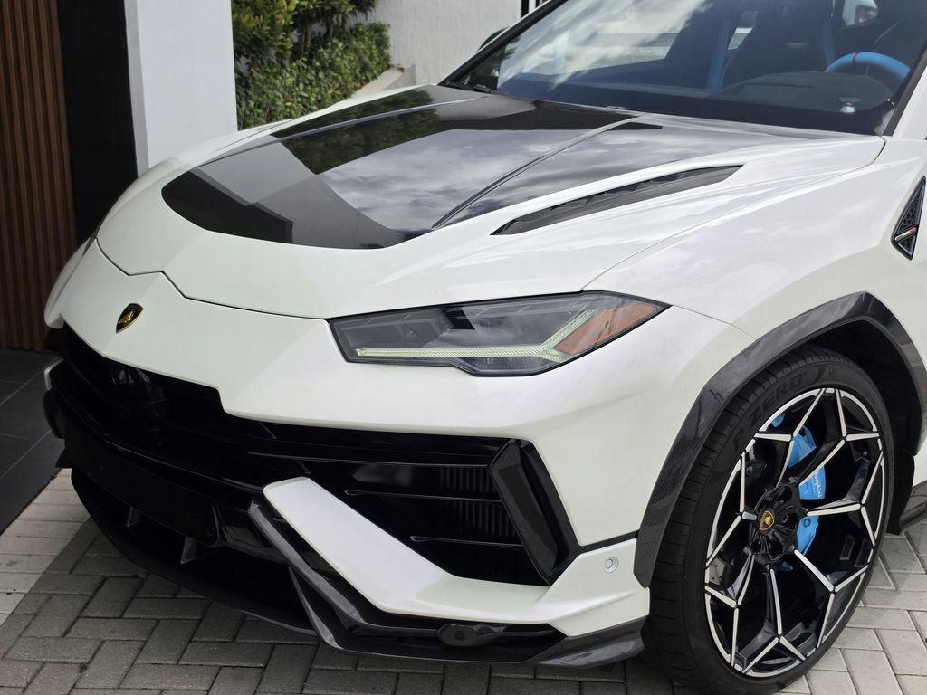 Used 2024 Lamborghini Urus Performante AWD/4WD image 10