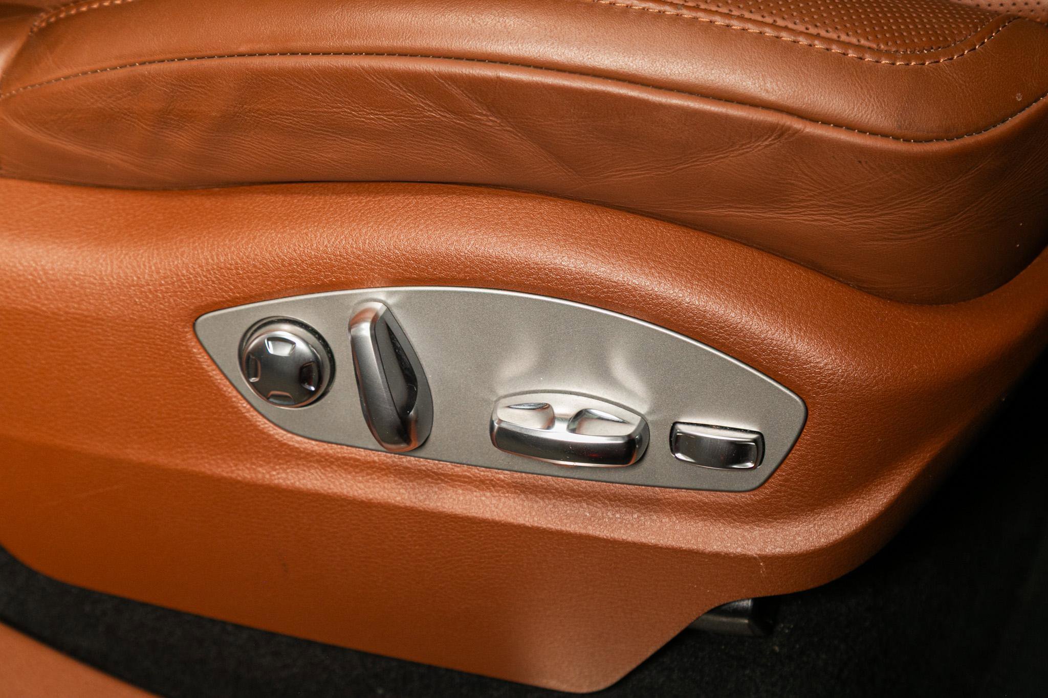 Used 2018 Porsche Cayenne S image 25