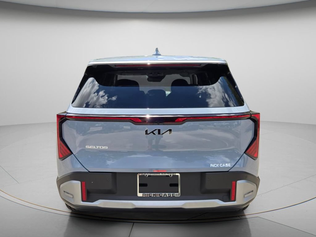 New 2027 Kia Seltos S FWD image 4