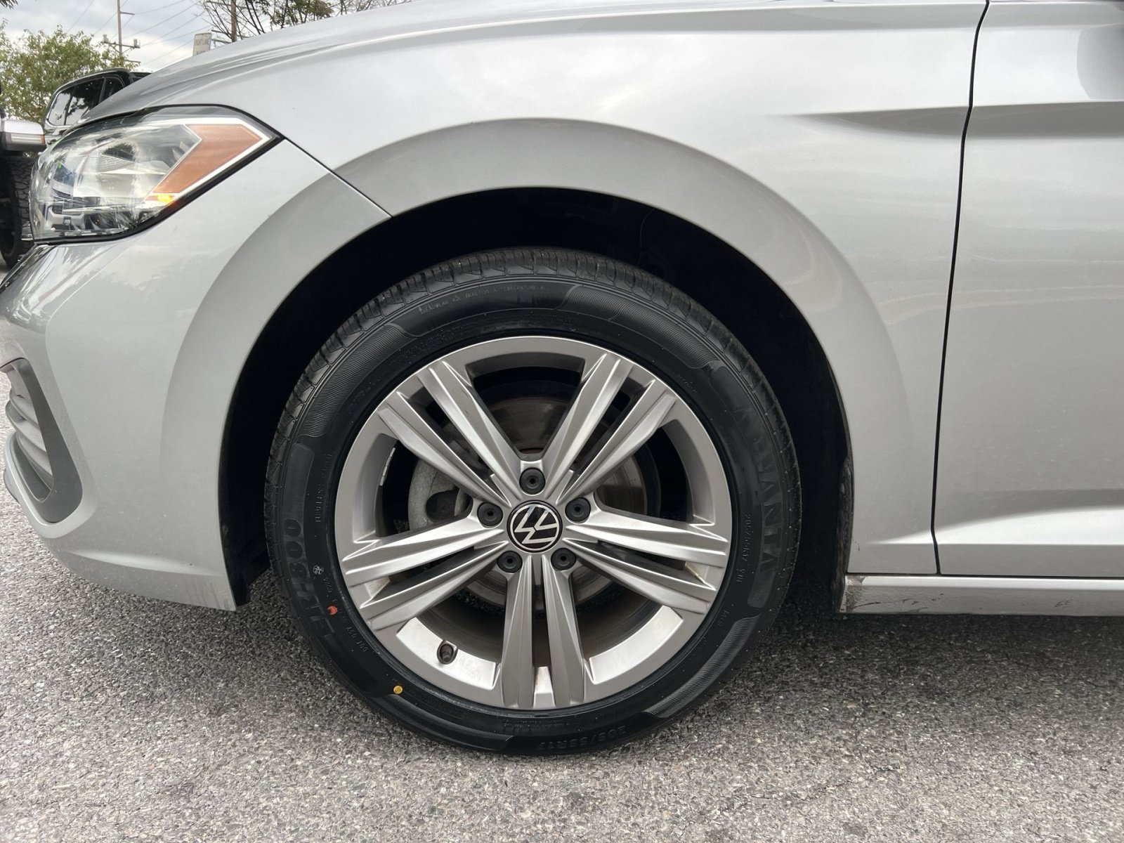 Used 2022 Volkswagen Jetta SE FWD image 12
