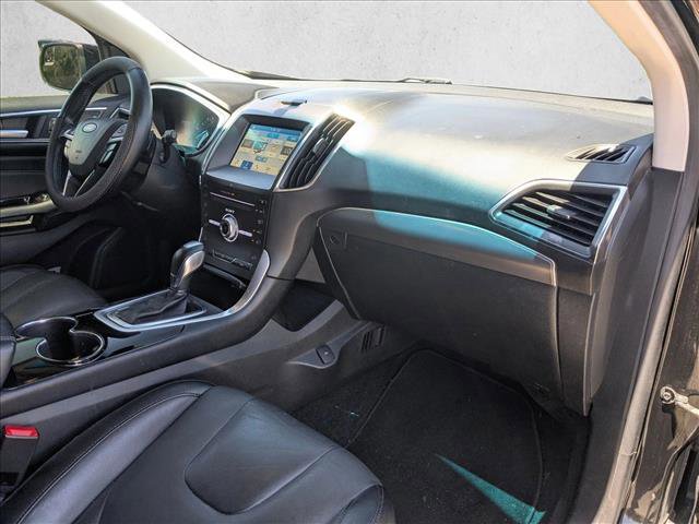 Used 2018 Ford Edge Titanium FWD image 21