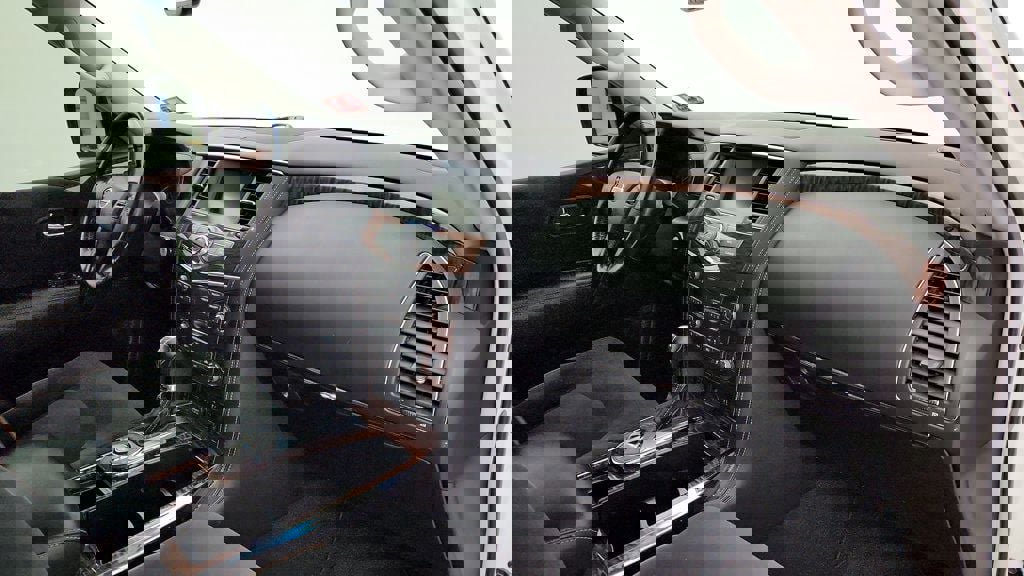 Used 2019 Nissan Armada SV w/ Driver Package image 25