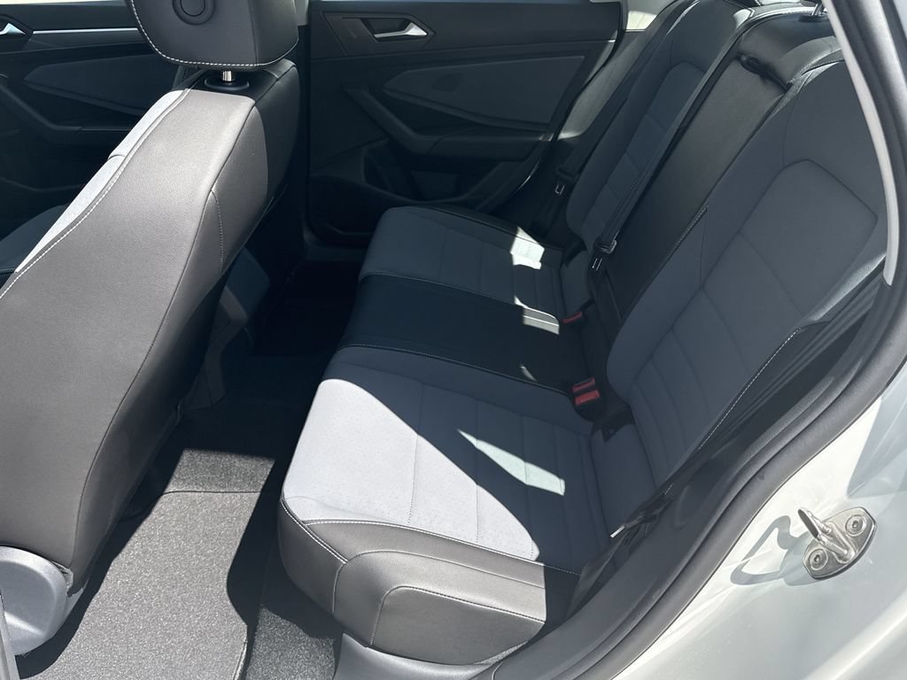 New 2026 Volkswagen Jetta SE FWD image 24