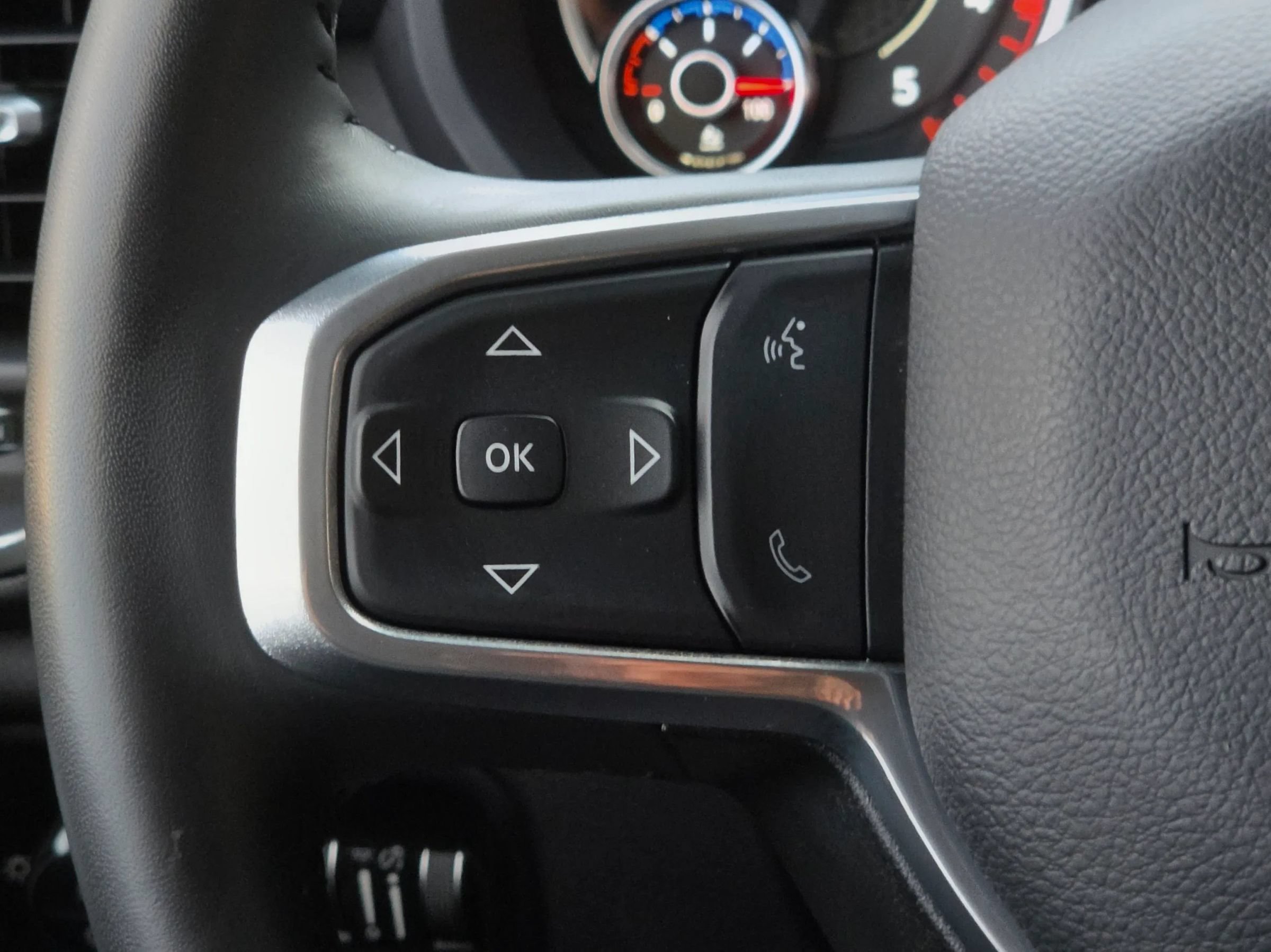Used 2024 RAM 2500 Laramie AWD/4WD image 23