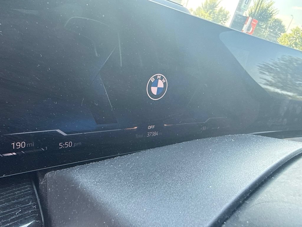 Used 2024 BMW X5 xDrive40i w/ M Sport Package AWD/4WD image 13