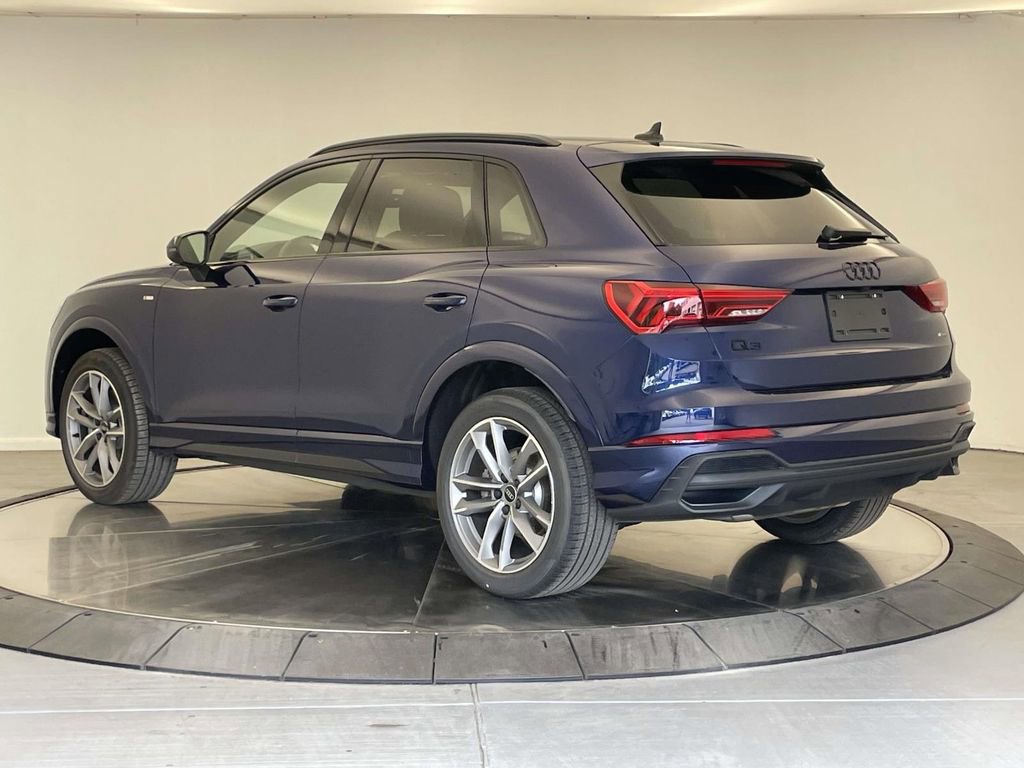 New 2025 Audi Q3 2.0T Premium image 3