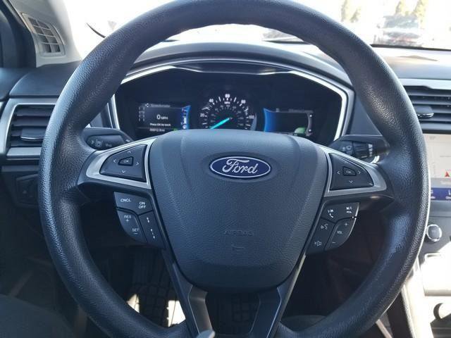 Used 2019 Ford Fusion SE image 25