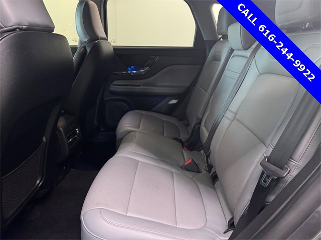 Used 2022 Lincoln Corsair Reserve w/ Elements Package image 7