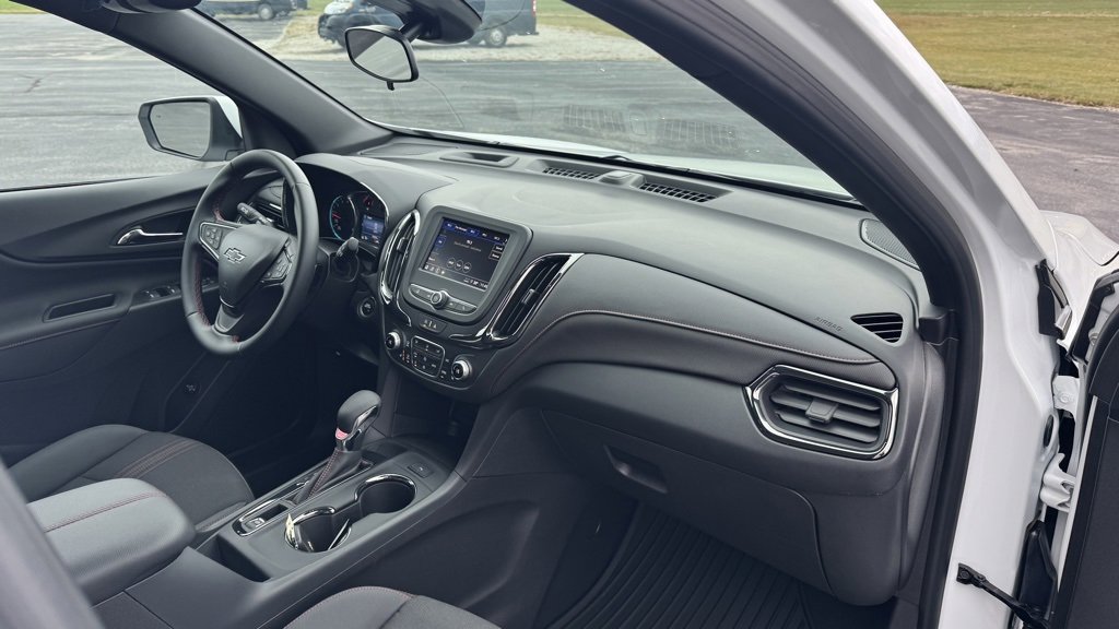 Used 2024 Chevrolet Equinox RS image 20