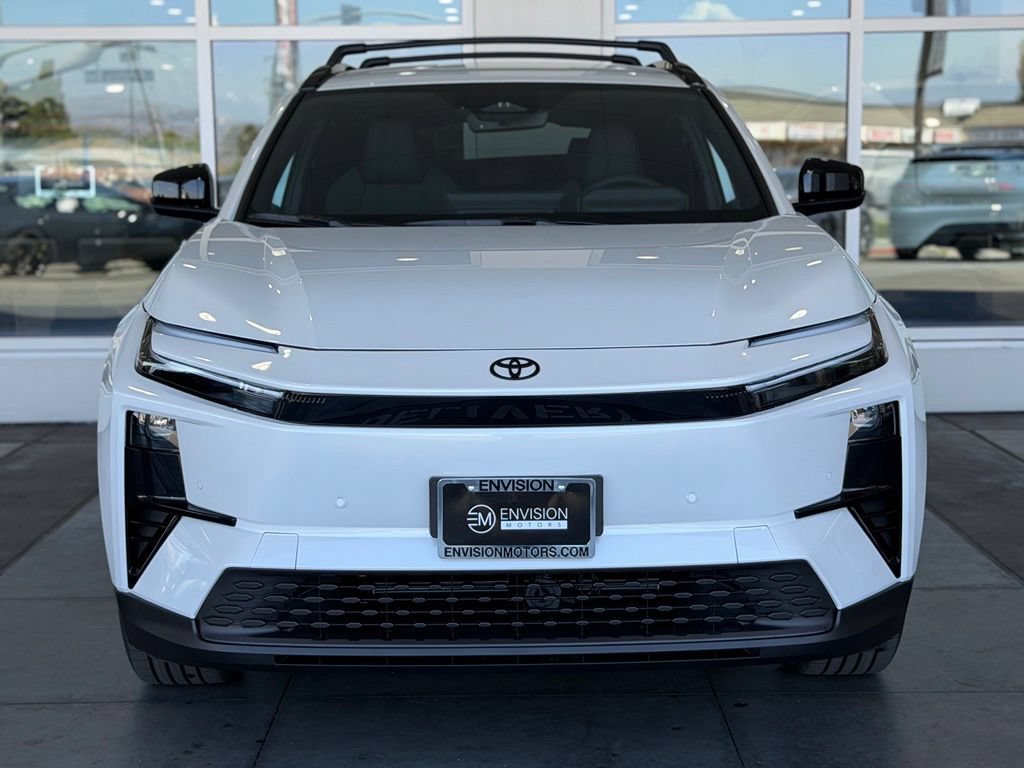 New 2026 Toyota C-HR AWD/4WD image 4