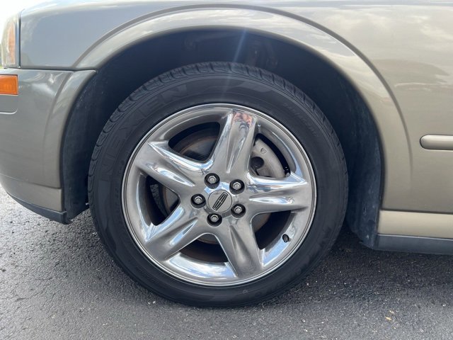 Used 2002 Lincoln LS image 13