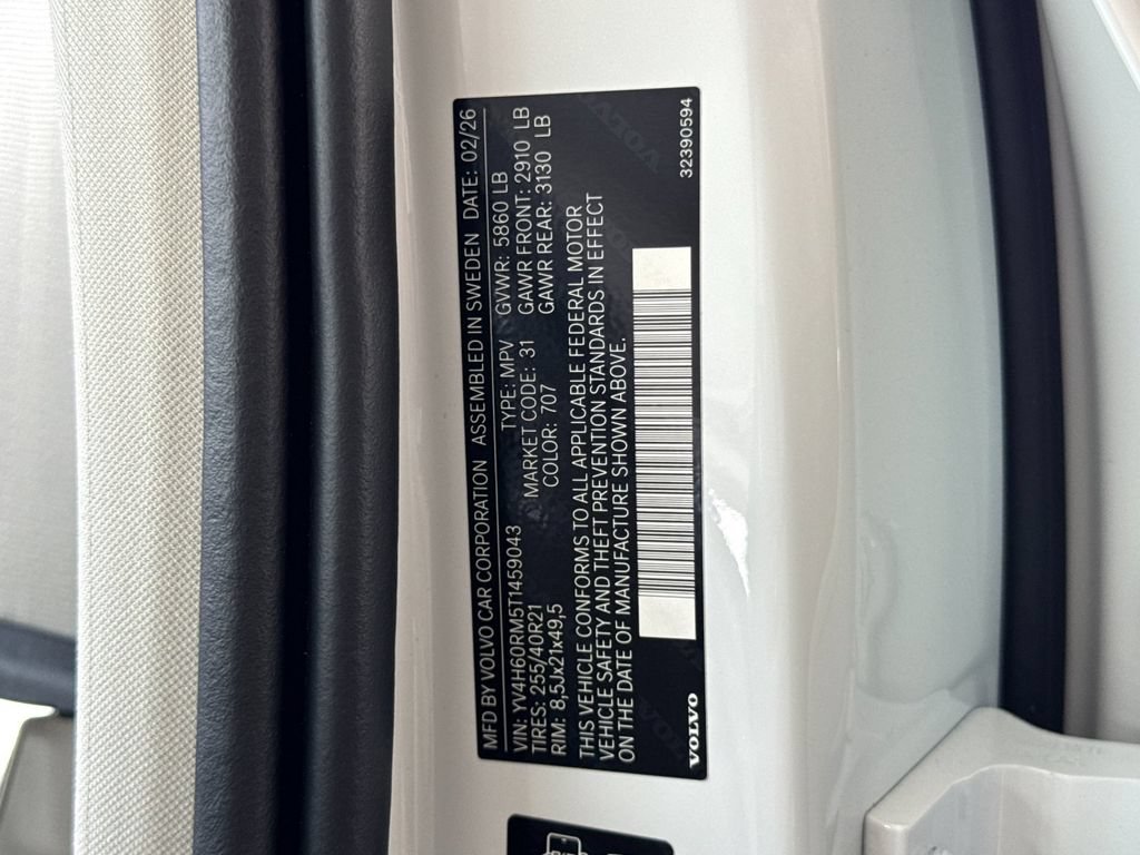 New 2026 Volvo XC60 T8 Ultra w/ Protection Package Premier AWD/4WD image 31