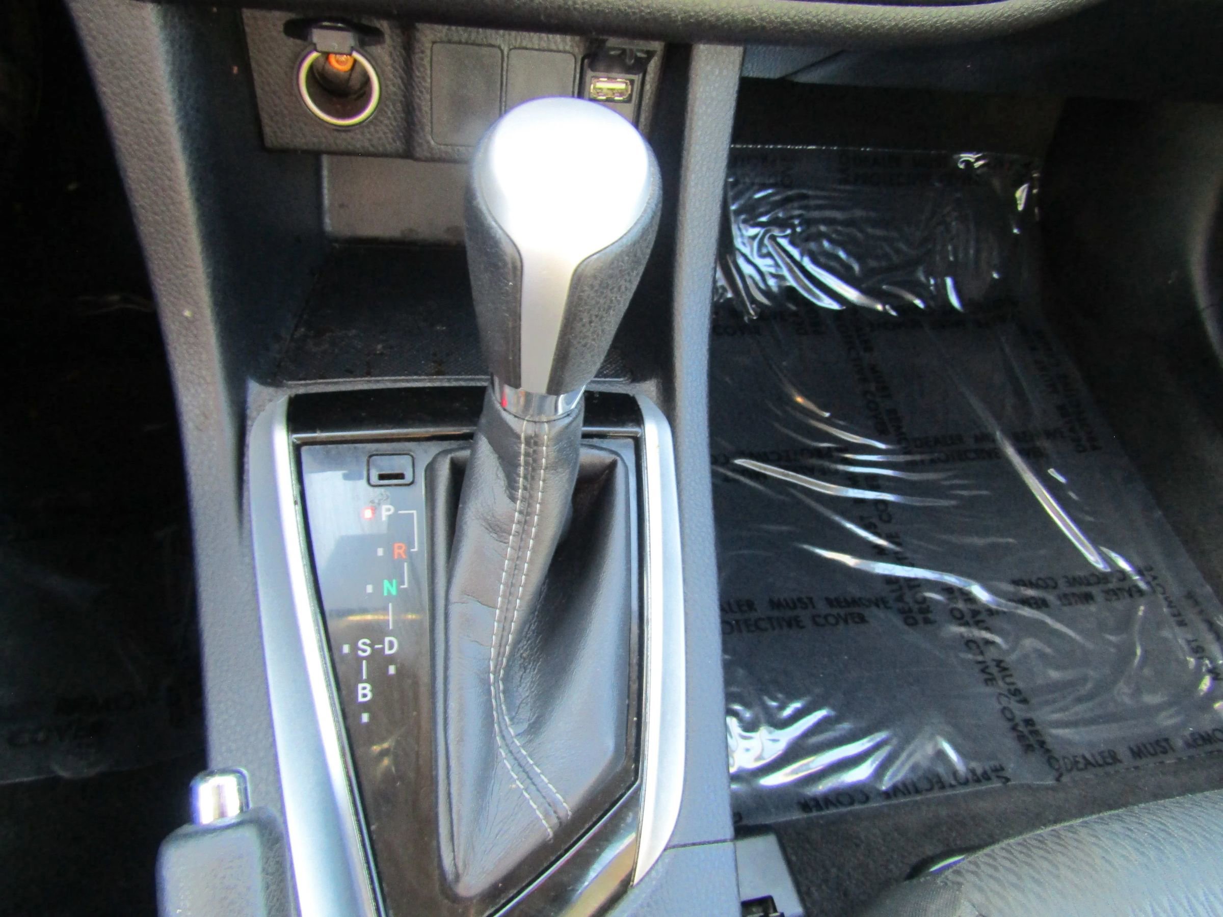 Used 2017 Toyota Corolla LE image 22