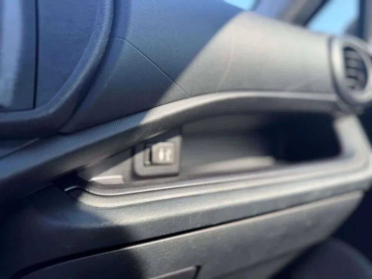 Used 2012 Toyota Prius C One FWD image 18