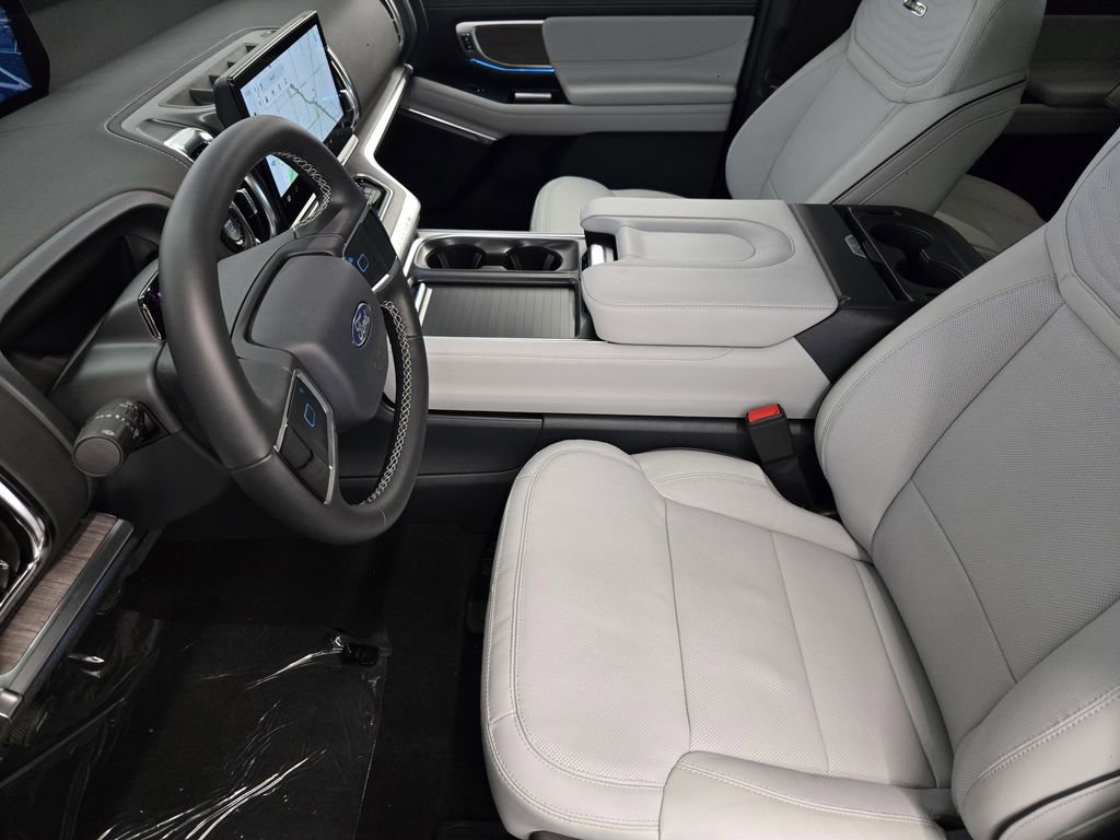New 2026 Ford Expedition Platinum image 12
