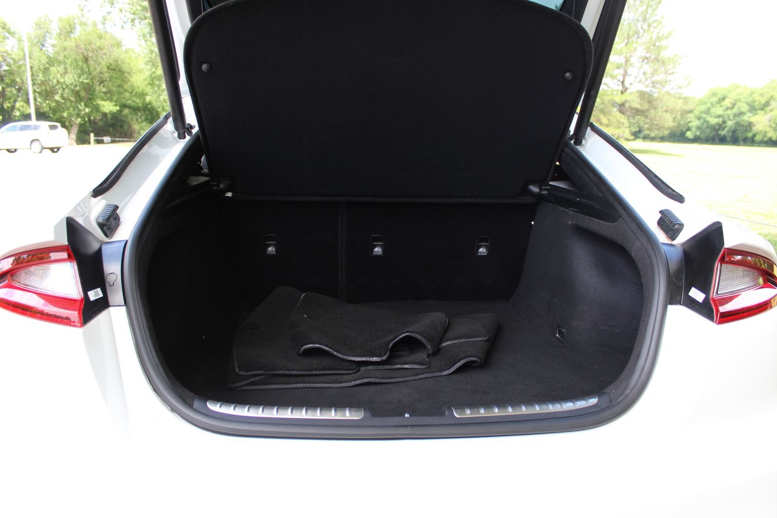 Used 2021 Kia Stinger GT2 RWD image 23