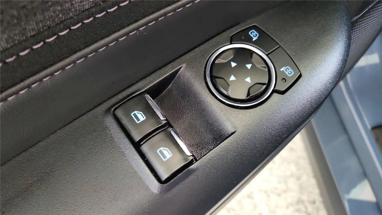 Used 2025 Ford Mustang GT image 31