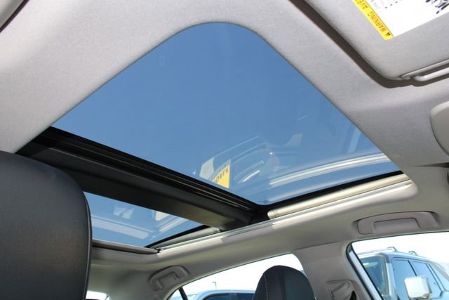 Used 2023 Toyota Camry XSE image 6