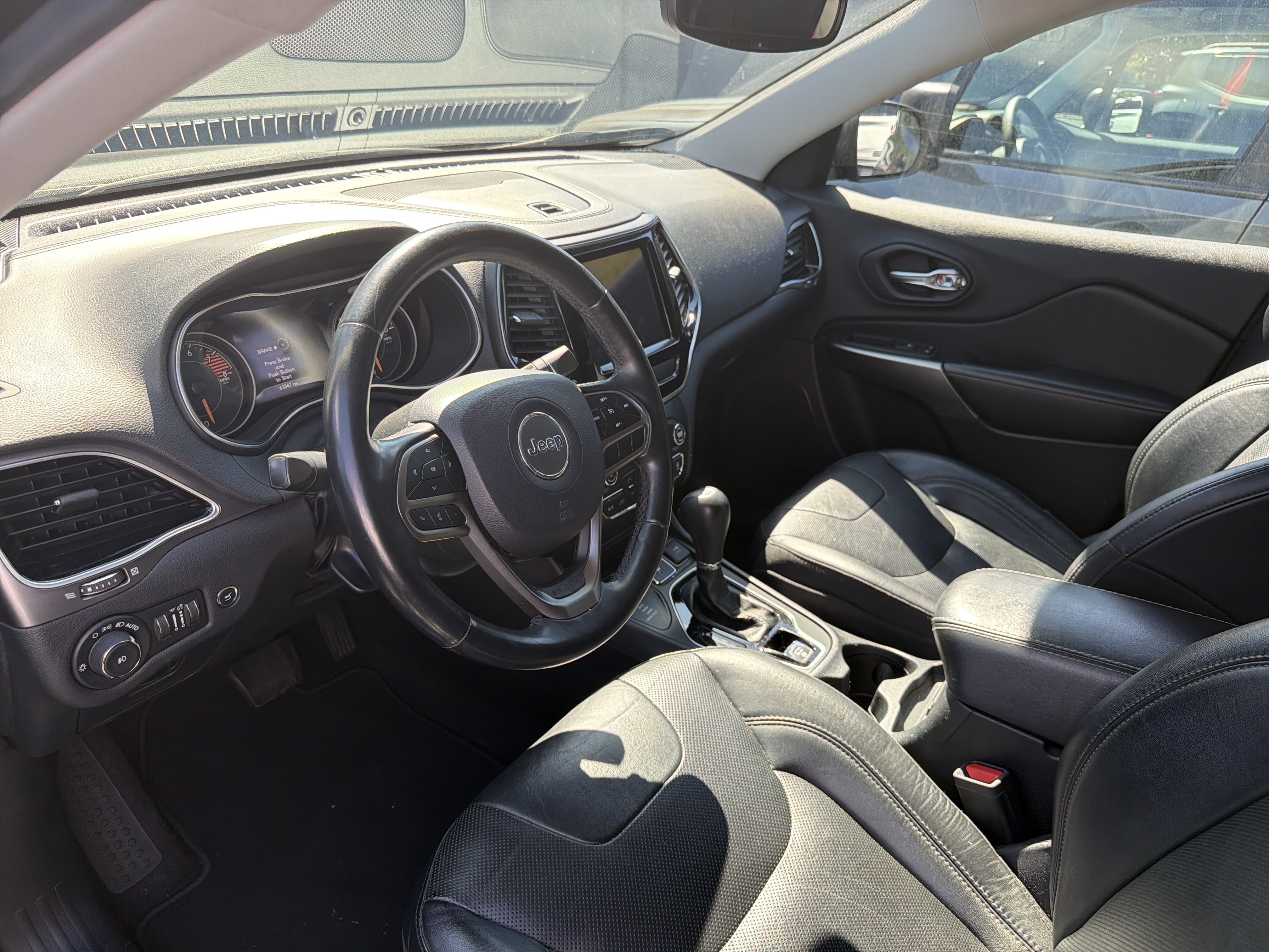 Used 2019 Jeep Cherokee Limited AWD/4WD image 12