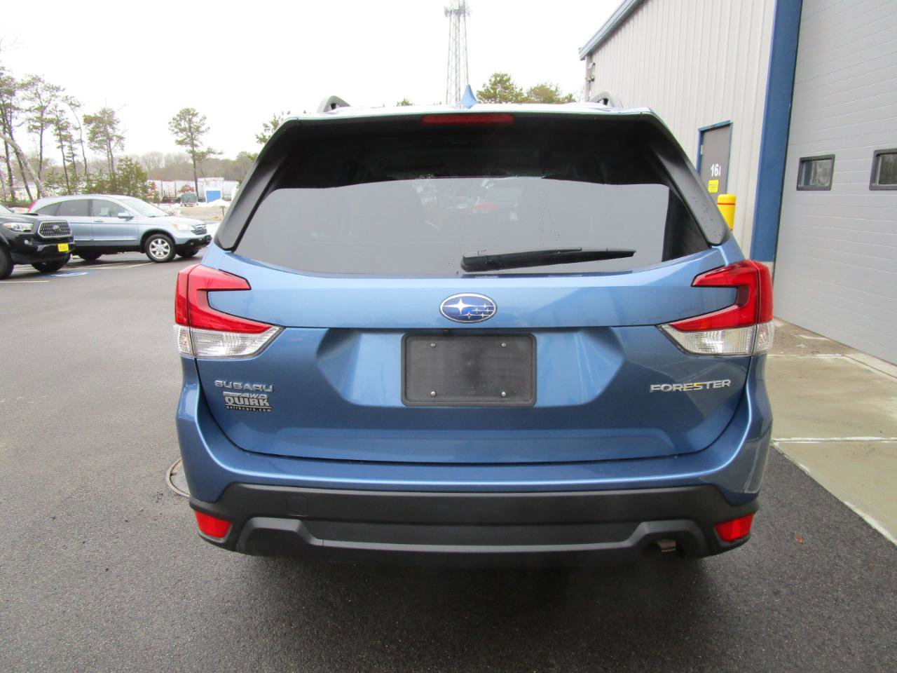 Used 2023 Subaru Forester Premium image 8