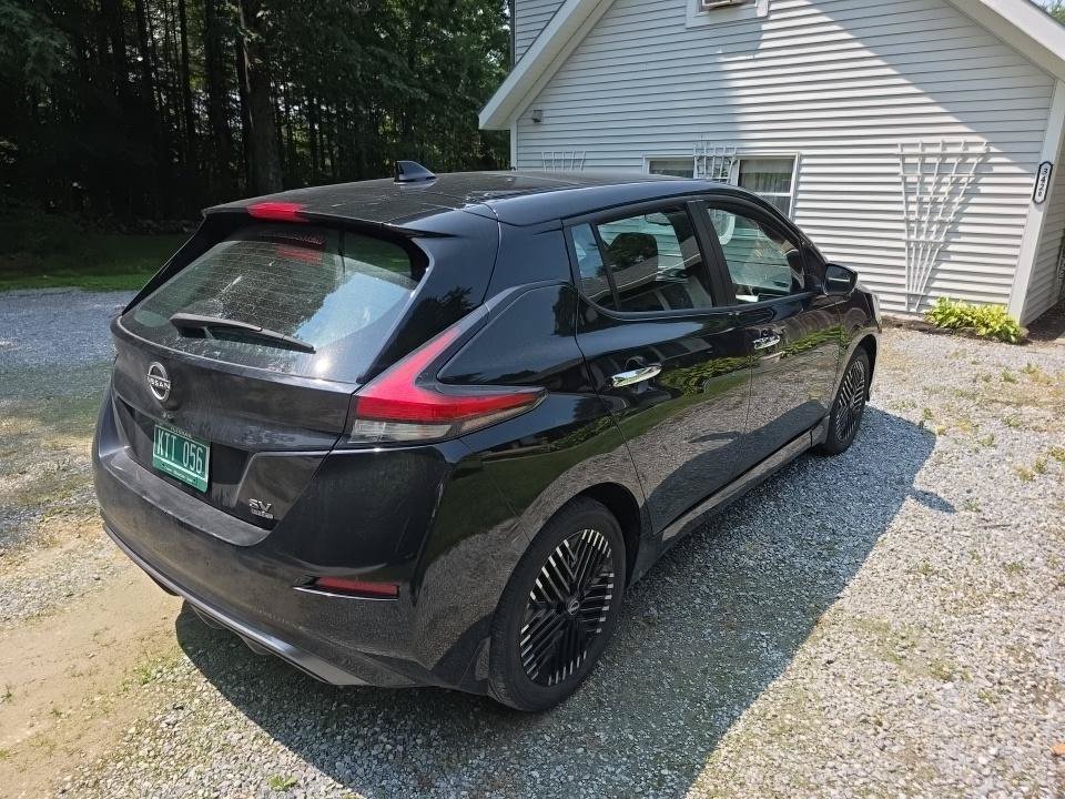 Certified 2025 Nissan Leaf SV Plus FWD image 3