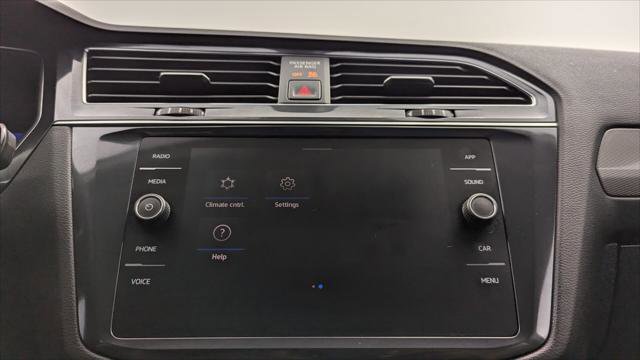 Used 2022 Volkswagen Tiguan SE image 30