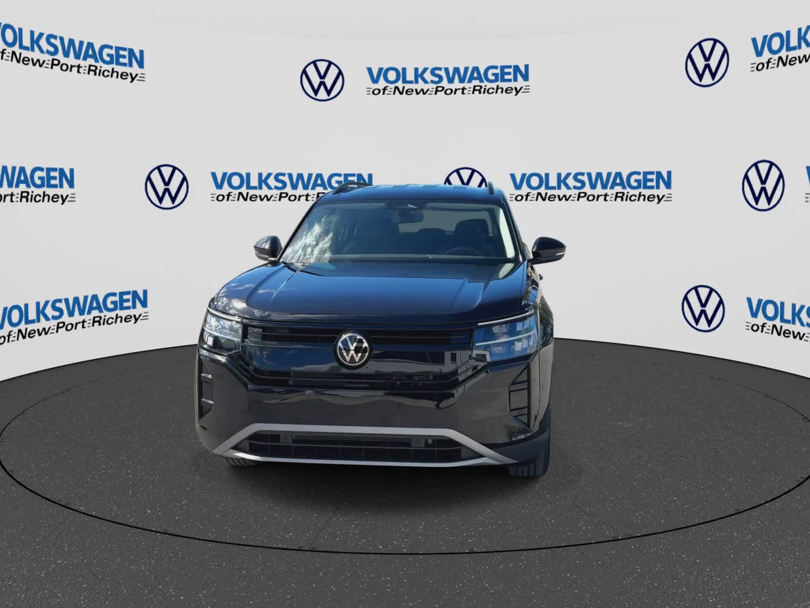 New 2027 Volkswagen Atlas SE FWD image 3
