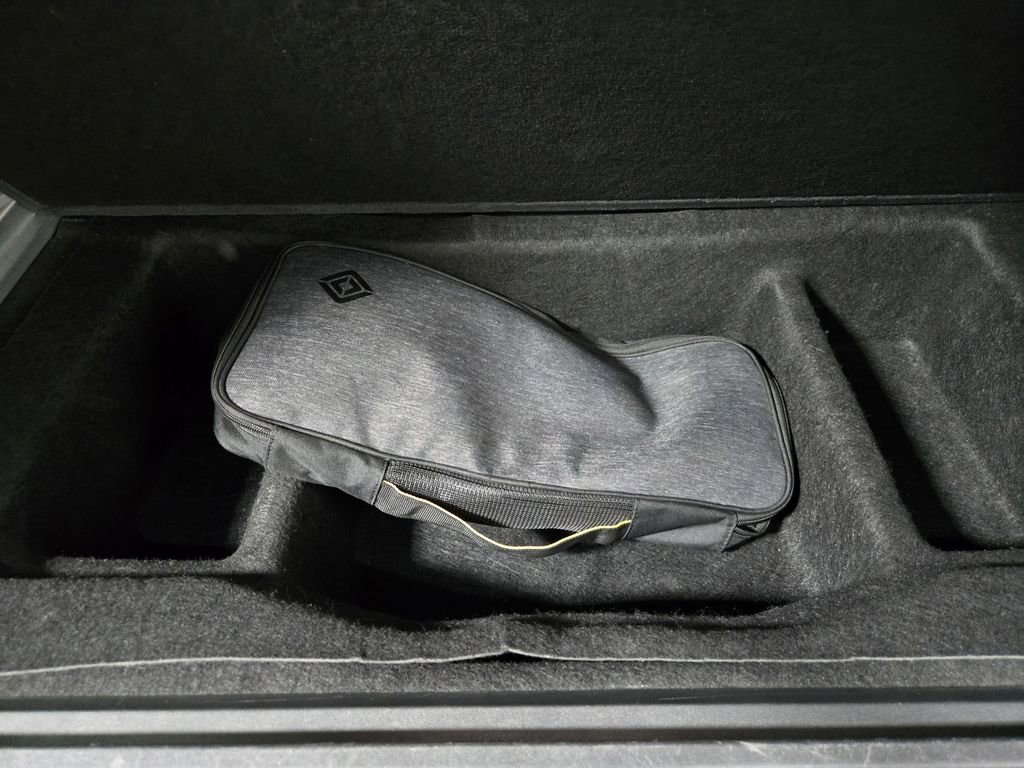 Used 2023 Rivian R1S Launch Edition image 46