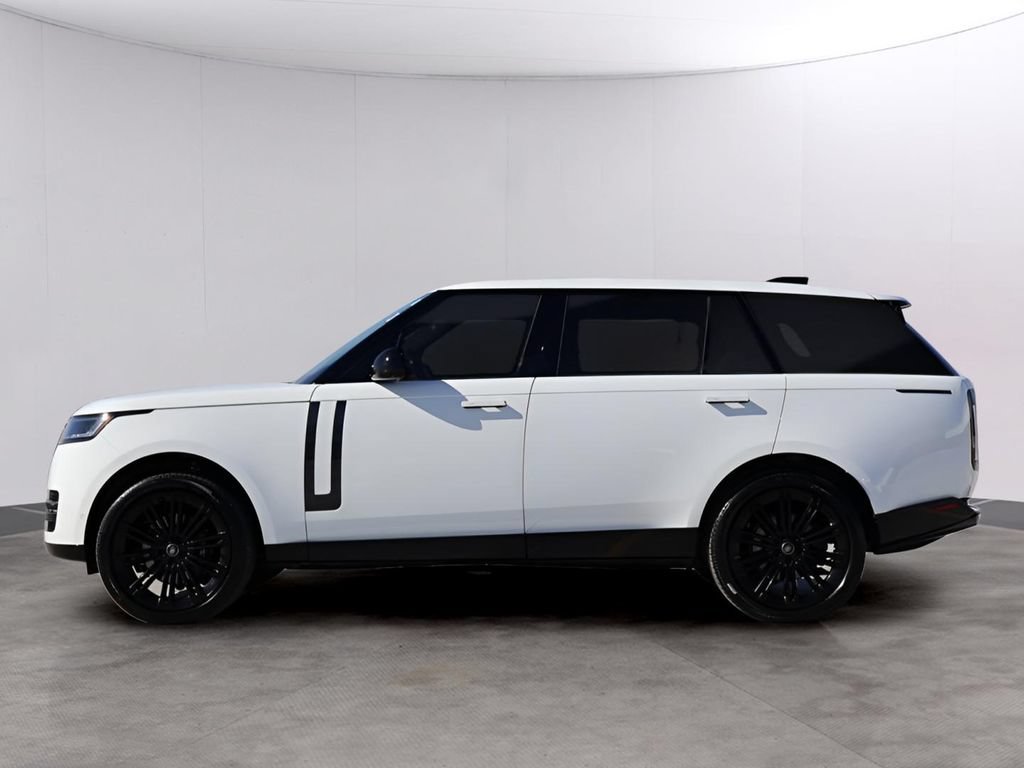 Certified 2025 Land Rover Range Rover Long Wheelbase SE AWD/4WD image 4