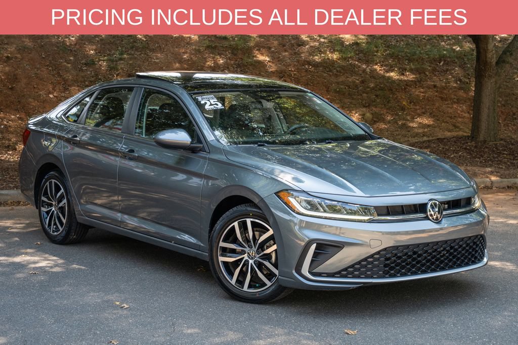 Used 2025 Volkswagen Jetta SE FWD image 1