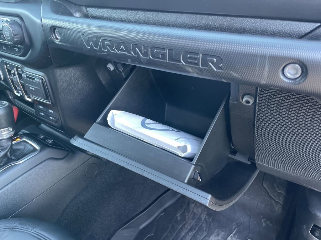 Used 2021 Jeep Wrangler Unlimited Sport image 32