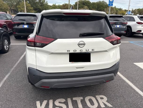 Used 2023 Nissan Rogue S FWD image 7