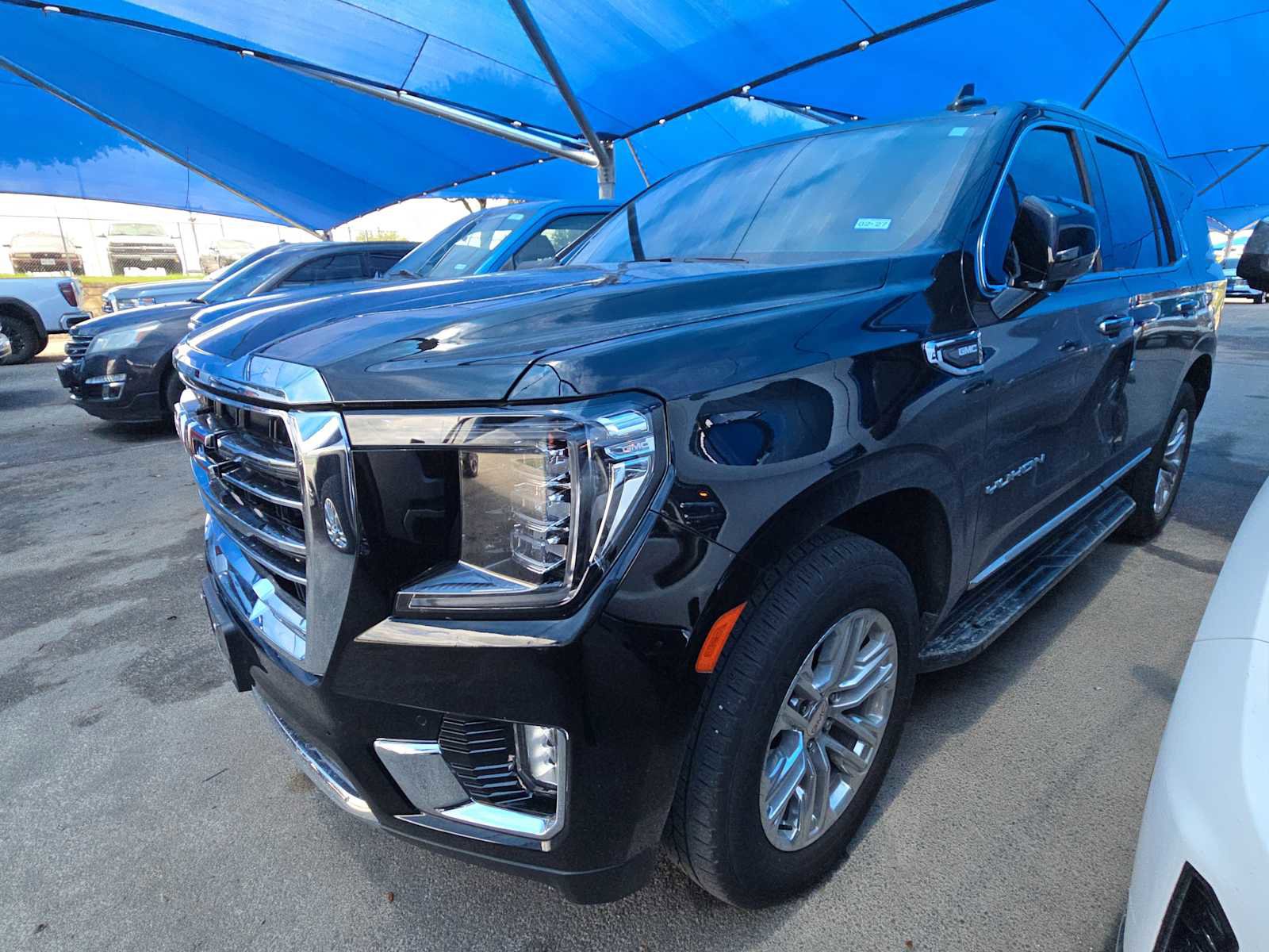 Used 2023 GMC Yukon SLT w/ SLT Luxury Package